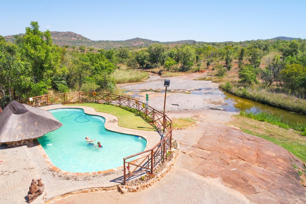 Thandabantu Game Lodge Roossenekal Luaran gambar