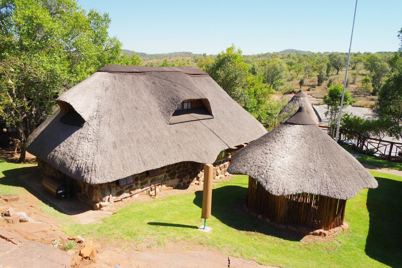 Thandabantu Game Lodge Roossenekal Luaran gambar