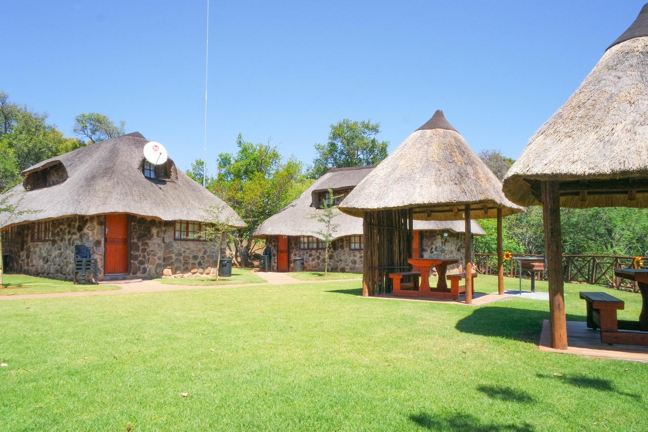 Thandabantu Game Lodge Roossenekal Luaran gambar