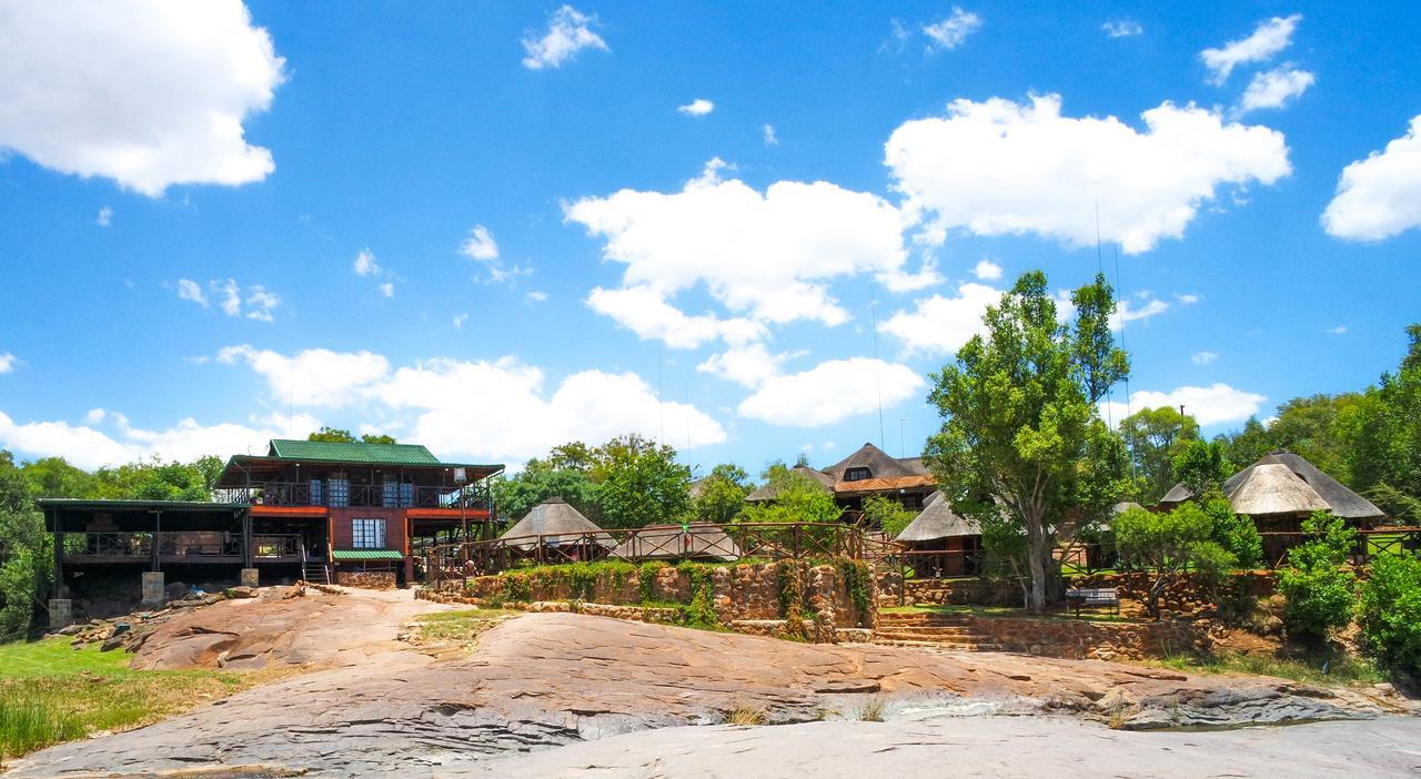 Thandabantu Game Lodge Roossenekal Luaran gambar