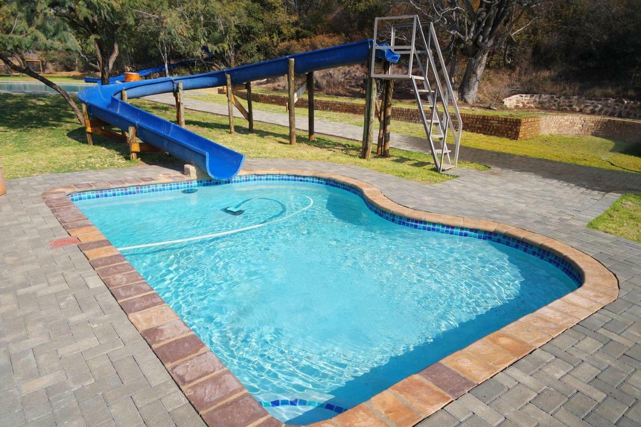 Thandabantu Game Lodge Roossenekal Luaran gambar
