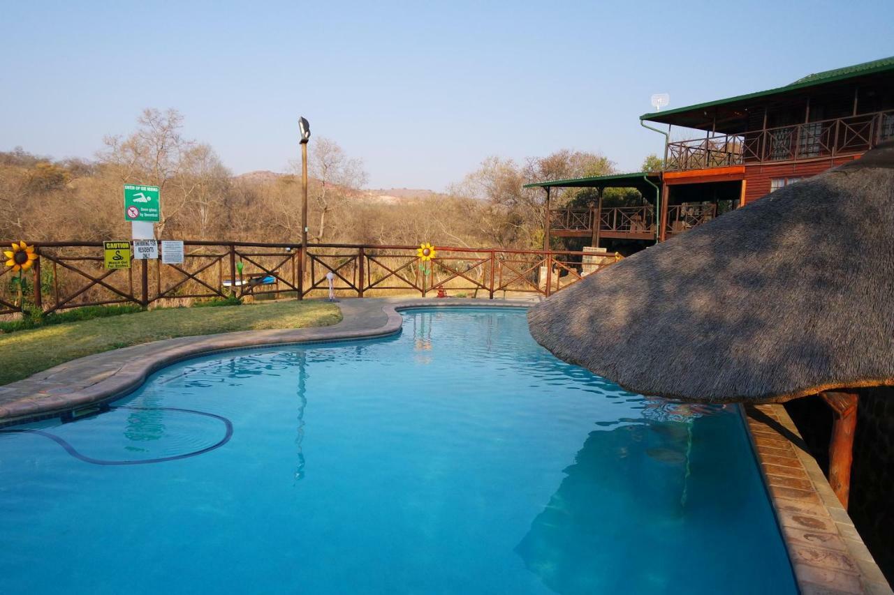 Thandabantu Game Lodge Roossenekal Luaran gambar